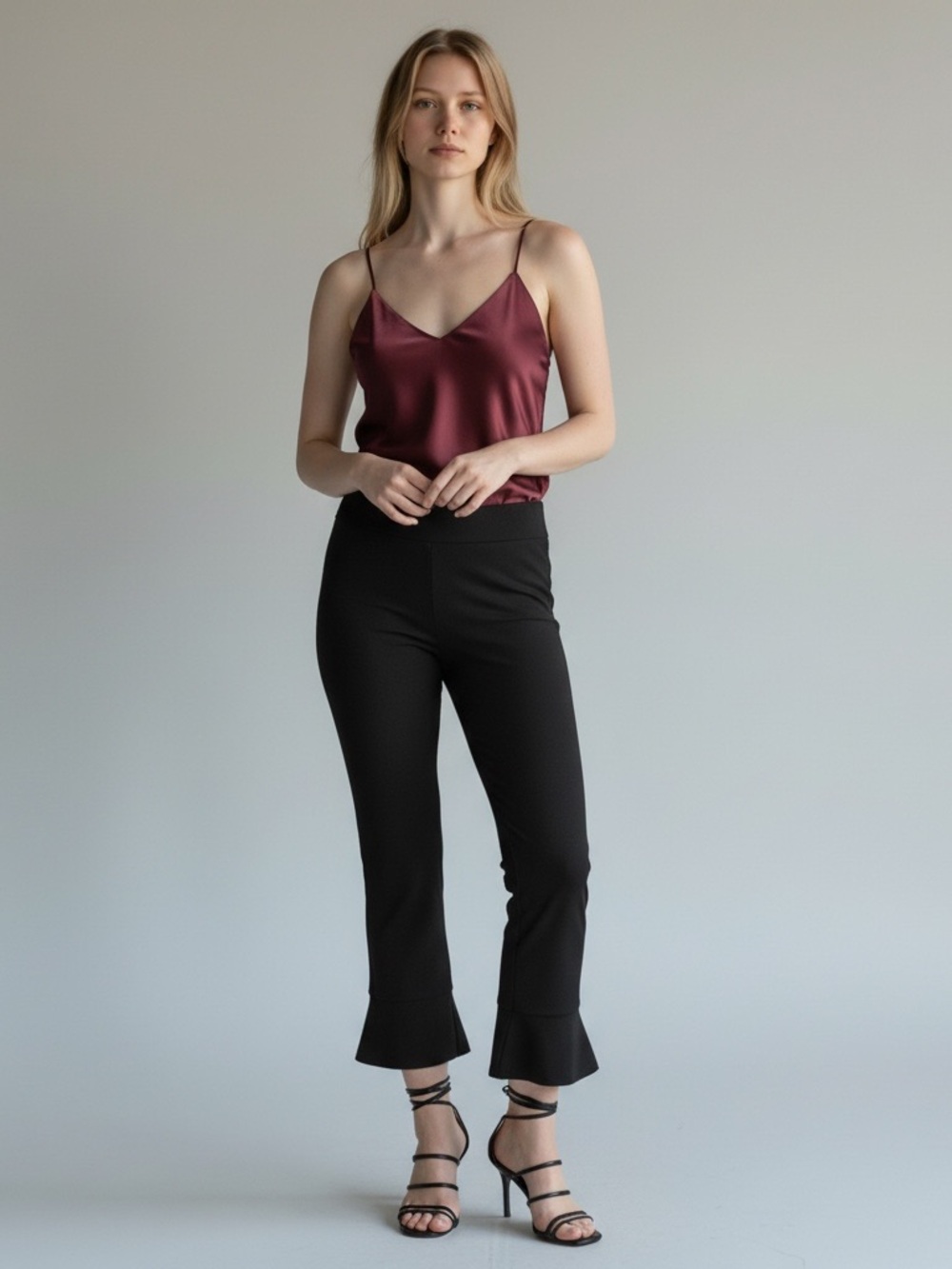 JOSEPH RIBKOFF Stretchy Black‎ Pull-On Cropped Bell Hem Pants Feminine Size 6